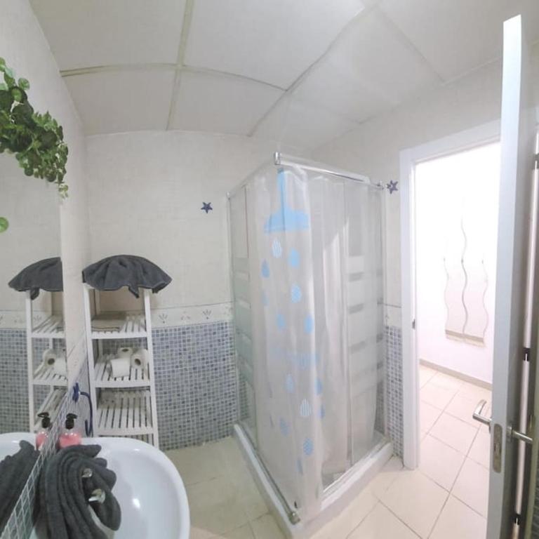 Garajonay studio apartment in the center of Torremolinos BY NAMASTE ELITE - Apartamento de 1 dormitorio - 5