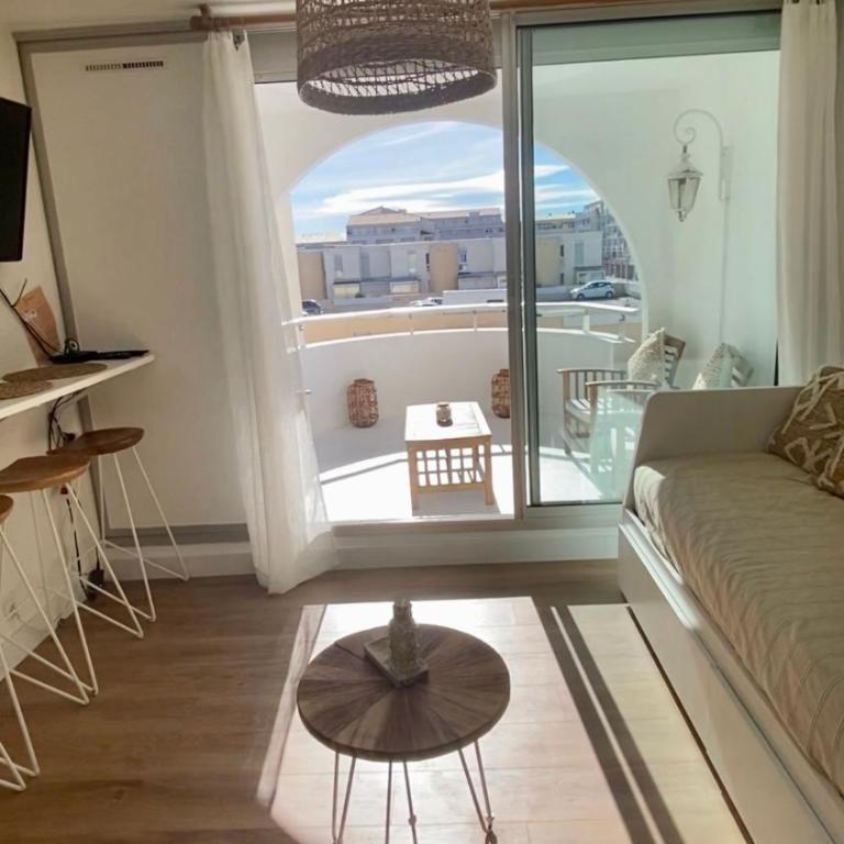 Studio cabine climatisé de 20m2 avec place de parking privée - Studio avec Terrasse - 11