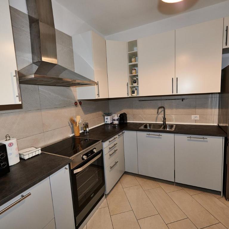 Terrace Penthouse - meospiti Penthouse - Three-Bedroom Apartment - 40