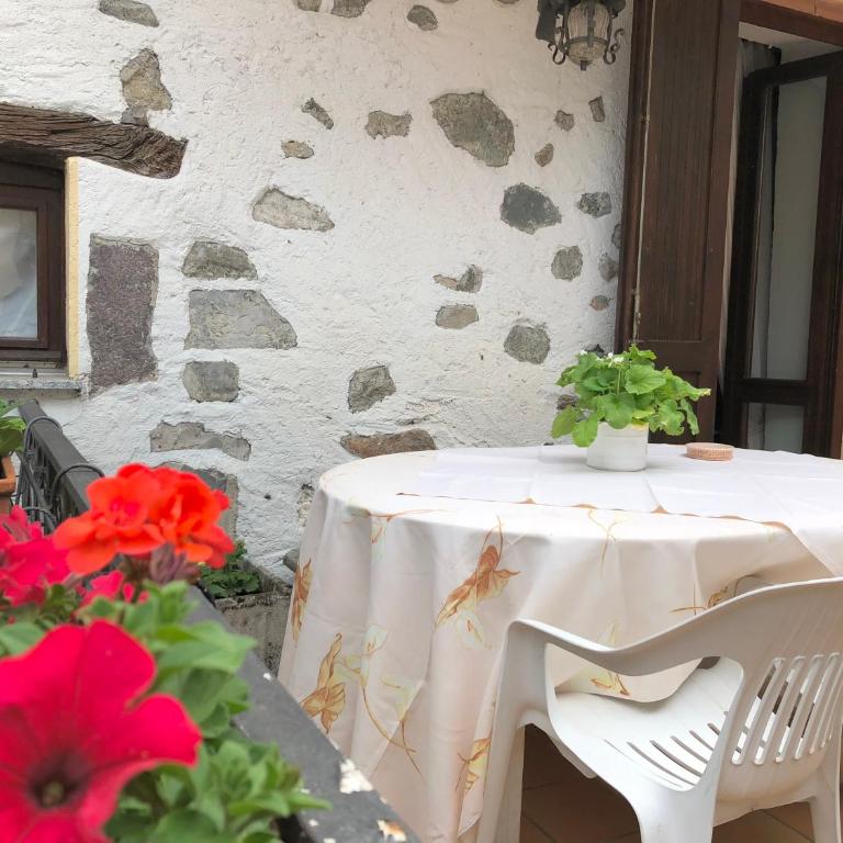Country House Loveno - Corte interna - One-Bedroom Apartment with Terrace - 7