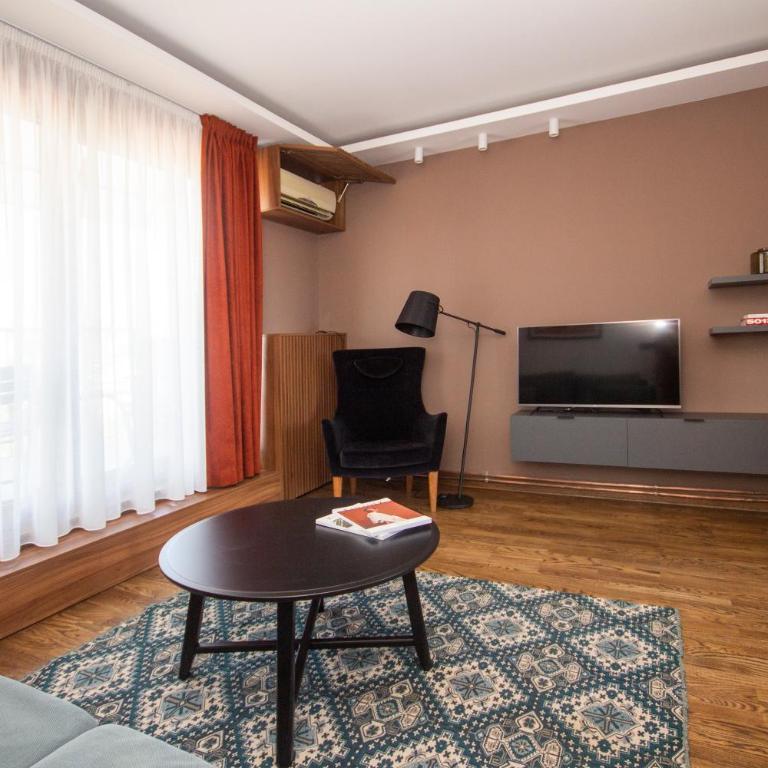 Artisan's Dwelling - Penthouse Apartment - 2