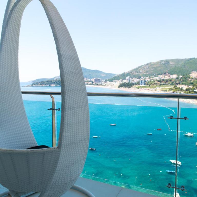 Hotel Ponta Nova - Three-Bedroom Apartment with Sea View - 3