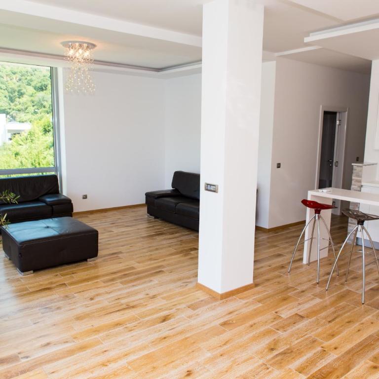 Hotel Ponta Nova - Three-Bedroom Apartment with Sea View - 8