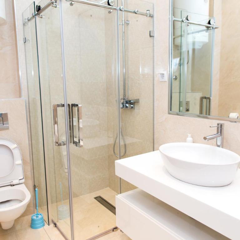 Hotel Ponta Nova - Three-Bedroom Apartment with Sea View - 12