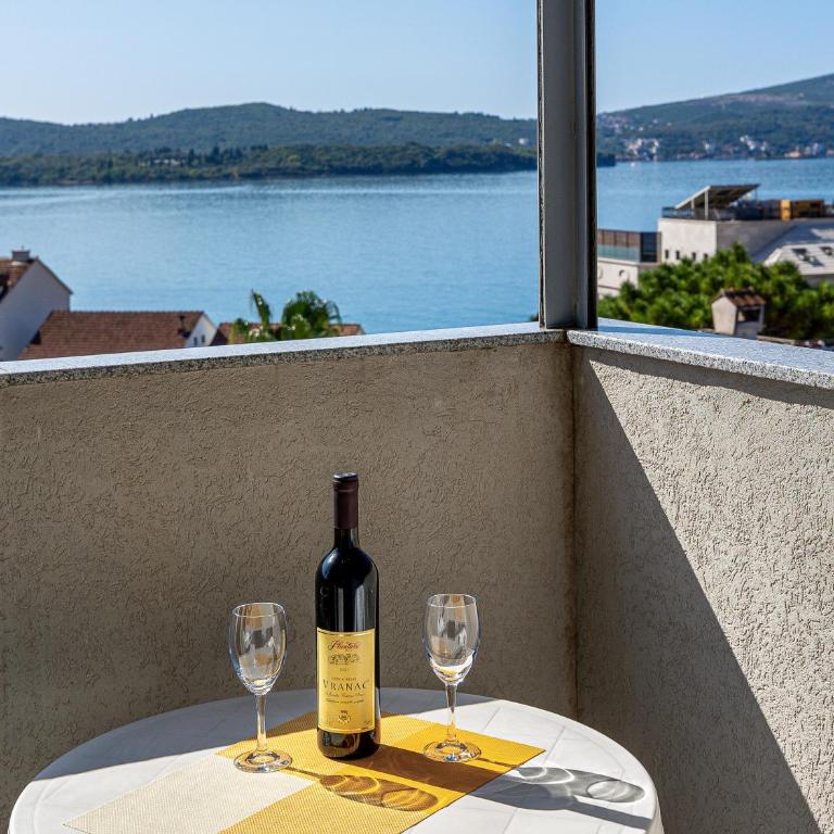 Tivat Center SeaView Apartment - Apartment with Sea View - 12