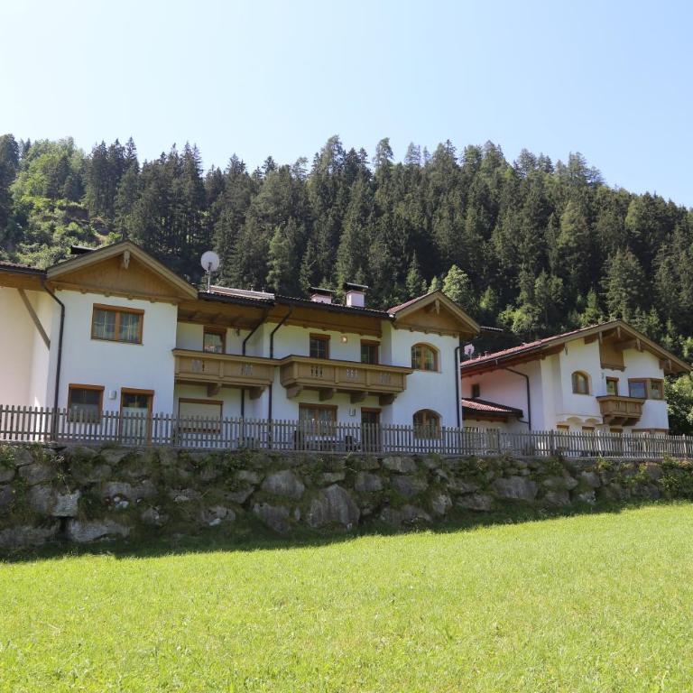 Haus Annemarie Schiestl - Three-Bedroom Apartment - 15