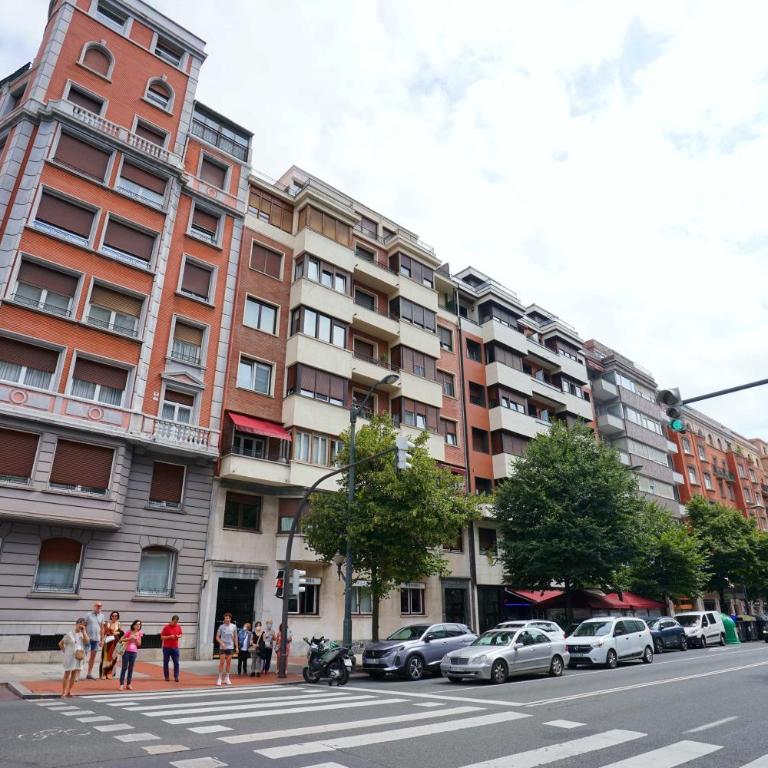 Bilbao ciudad del mundo, arte, tele-trabajo y ocio - Two-Bedroom Apartment - 79