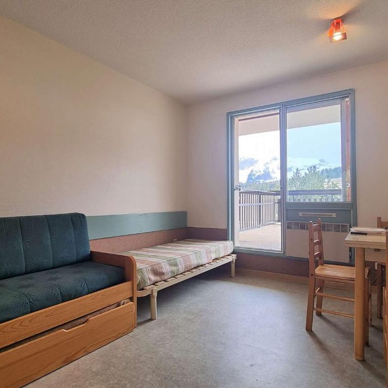 Studio confortable, ski à proximité, parking gratuit - FR-1-525-259 - Appartement - 4