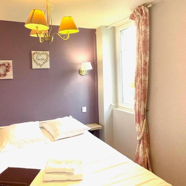 La Villa Les Mots Passants - Petite Chambre Double avec Douche - 11