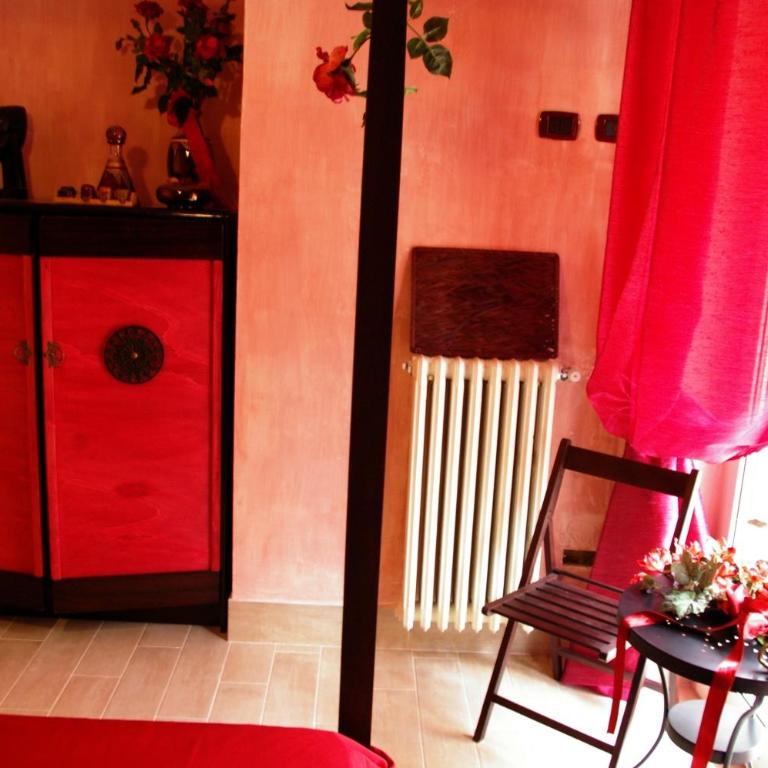 Serapo Bed and Breakfast - Camera Matrimoniale con Bagno Privato Esterno - 3