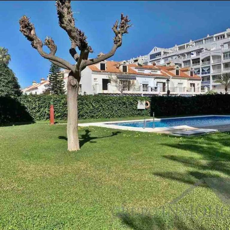 Primera línea de playa con vistas al mar - One-Bedroom Apartment - 12