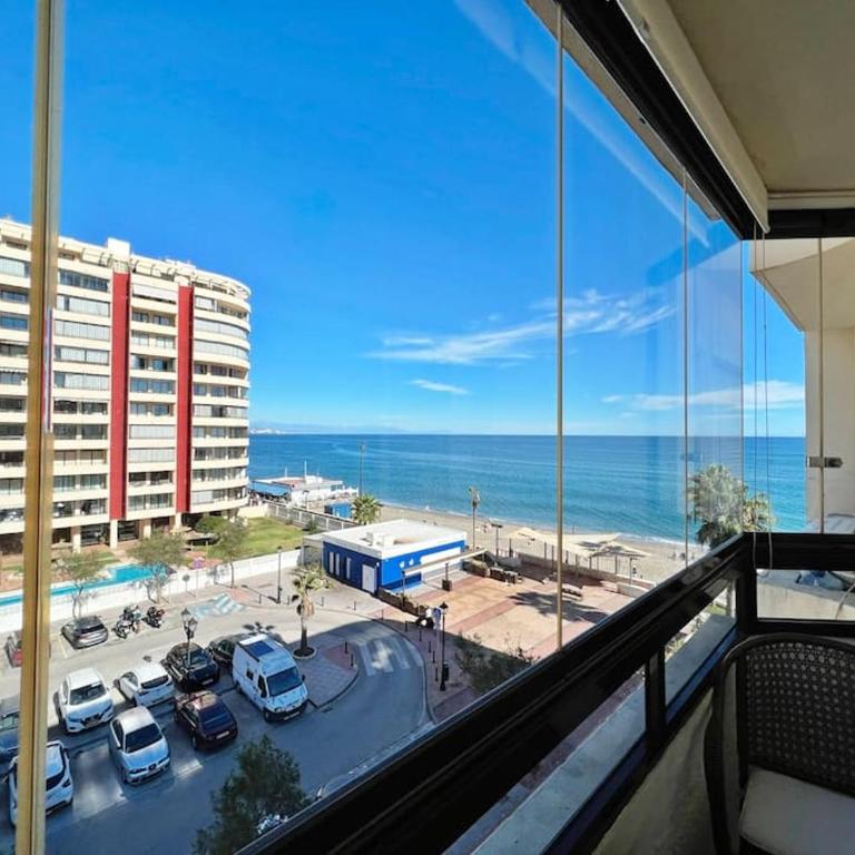 Primera línea de playa con vistas al mar - One-Bedroom Apartment - 1