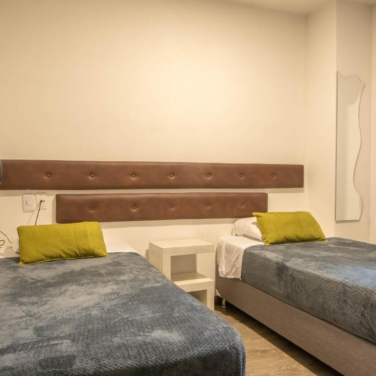 Hotel Wess - Twin Room - 11