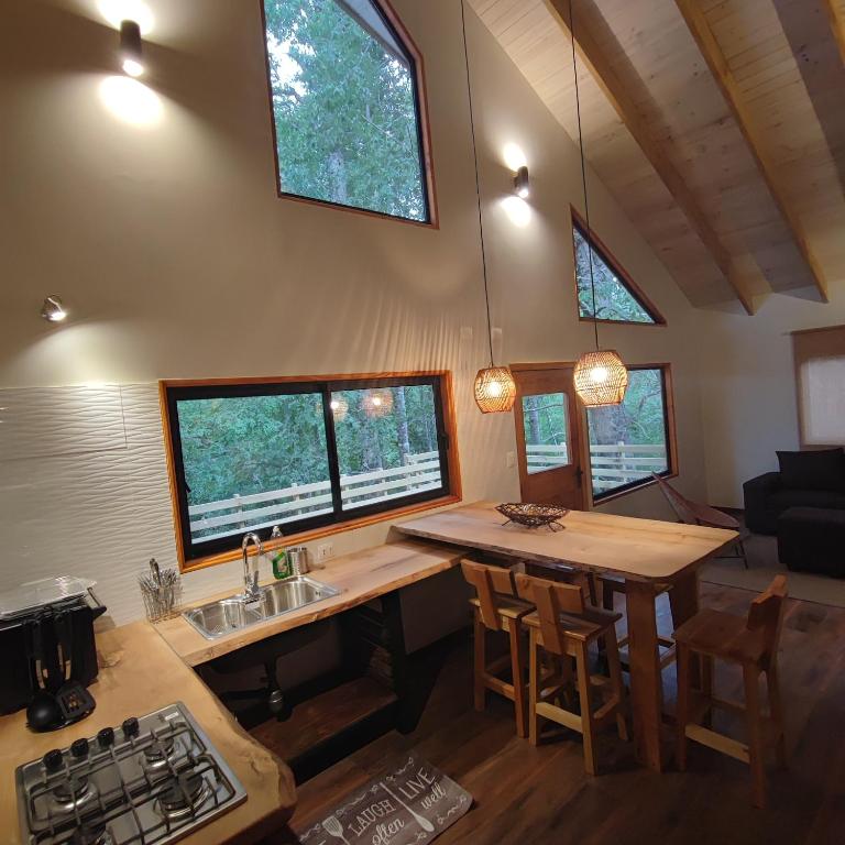 Cabaña Bosque Río - Three-Bedroom House - 8
