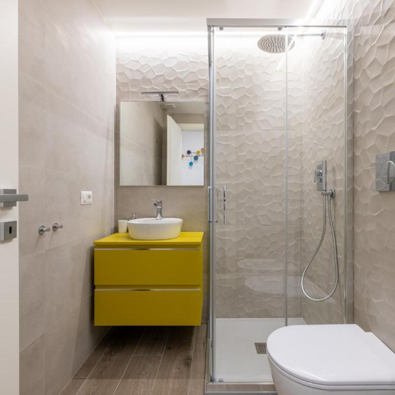 Vatican 2BR apartment in Roma - Two-Bedroom Apartment - 11