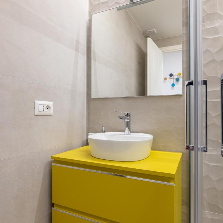 Vatican 2BR apartment in Roma - Two-Bedroom Apartment - 10