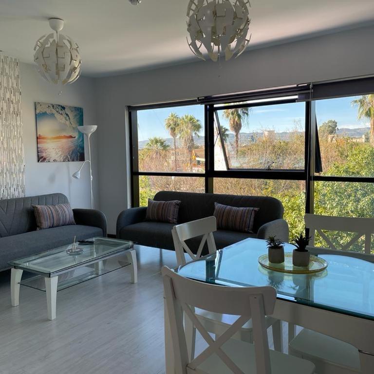 TECNOCORDOBA II aparcamiento privado gratuito y piscina - Apartamento de 1 dormitorio - 2