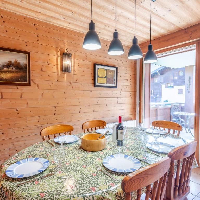 Confortable T4 à Morzine, terrasse, garage, proche centre - FR-1-754-13 - Apartment - 11