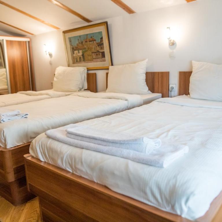 Hotel Herc Sarajevo - Trokrevetna Soba - 4