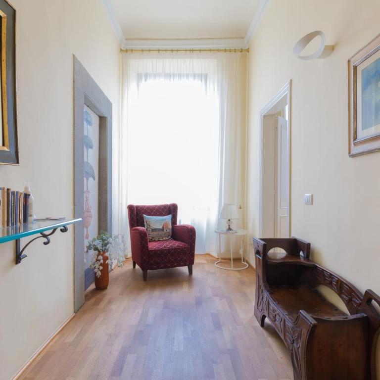 A touch of History, in Santa Reparata - Appartamento con 3 Camere da Letto - 47