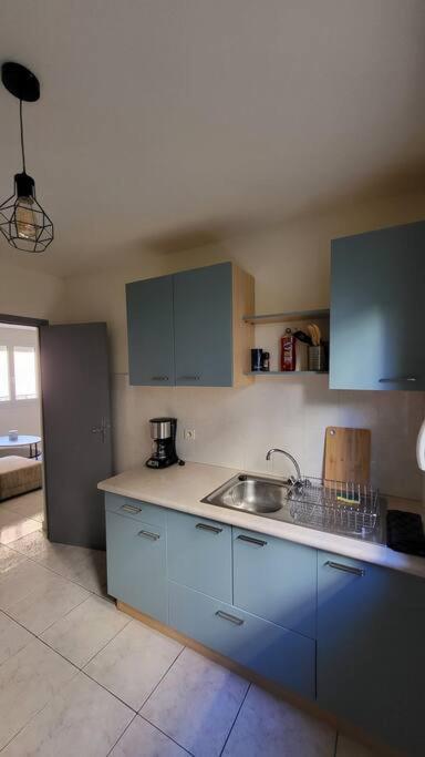 Appartement chaleureux, proche de la gare - Apartment mit 2 Schlafzimmern - 17