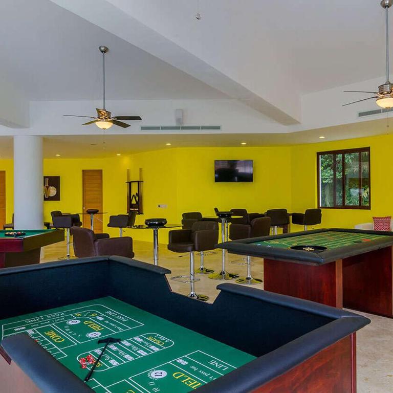 Magnificent Villa- for 20 guests - Villa de 1 dormitorio - 2