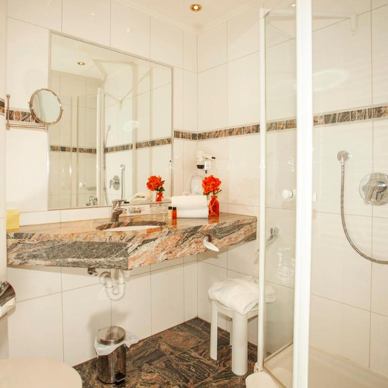 Hotel ARNIKA Garni - Standard Doppelzimmer - 4