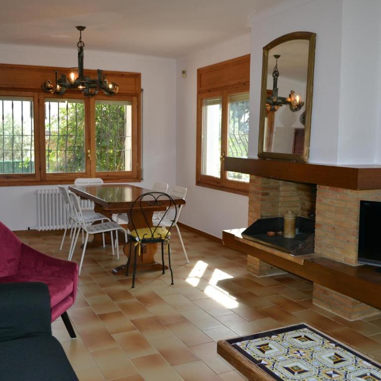 Casa tranquila con jardín, 4 habitaciones, cerca de la playa en Llançà - ES-170-65 - Villa - 4