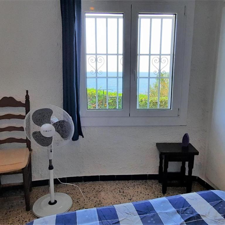 Apartamento familiar frente al mar con jardín, barbacoa, aparcamiento y mascotas permitidas - ES-170-70 - Apartamento - 11