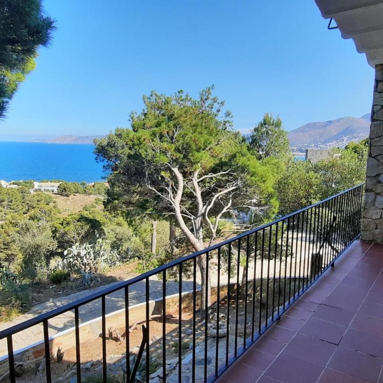 Apartamento Amplio en Cap Ras con Piscina y Terraza - 4 Hab, Admite Mascotas, Cerca de la Playa - ES-170-18 - Apartamento - 8