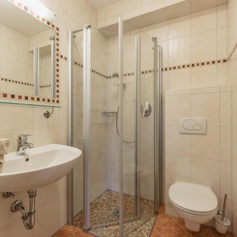 Gästehaus Sieder by Schladming-Appartements - Apartment mit 2 Schlafzimmern mit Balkon und Terrasse - 9
