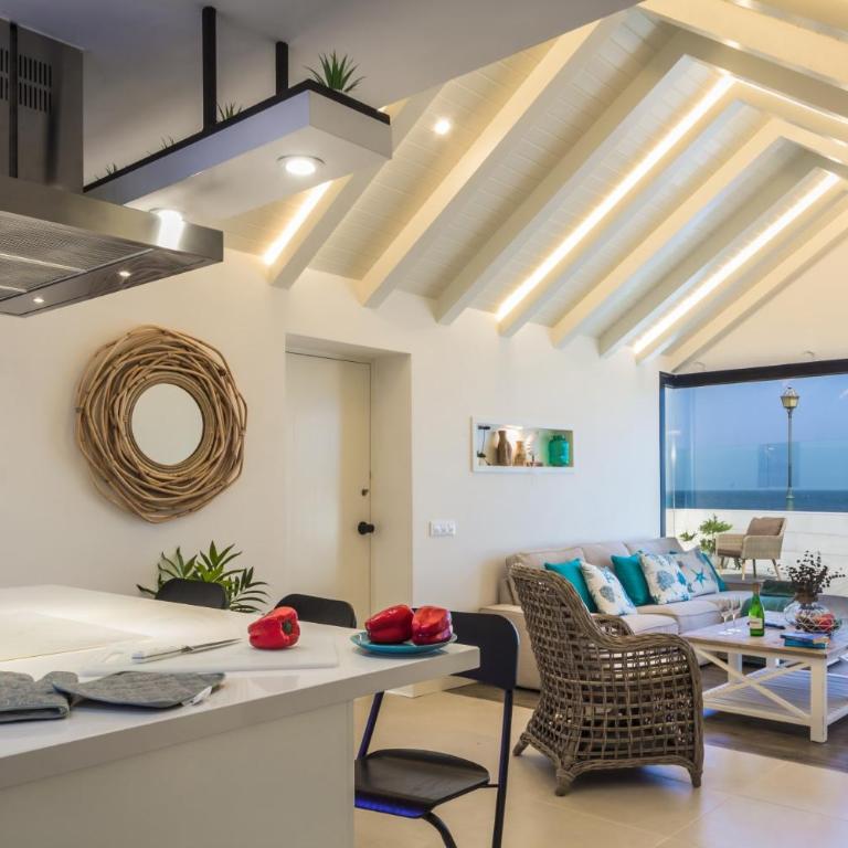Villa Del Mar by Villa Plus - Villa - 4