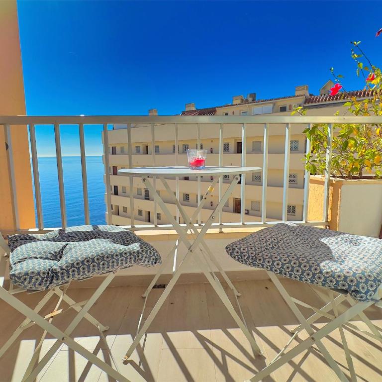 Great studio Beachfront Marbella center Neptuno building Ninth floor - Estudio - 2