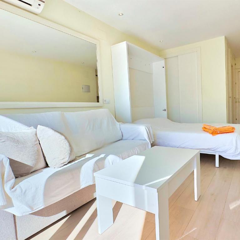 Great studio Beachfront Marbella center Neptuno building Ninth floor - Estudio - 7