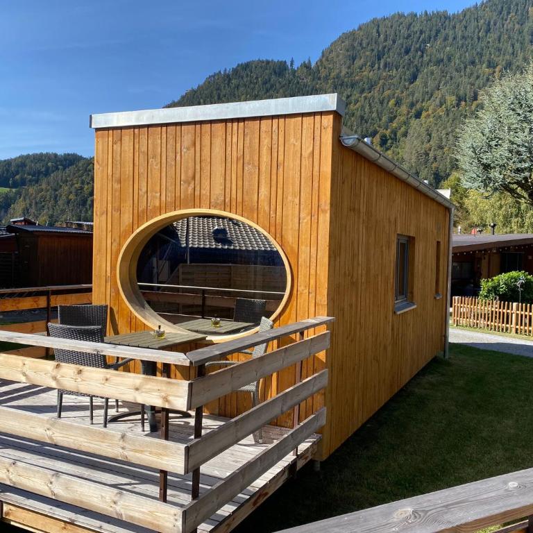 Unique Tiny Eco Lodges with gorgeous views to Jungfrau Massiv - One-Bedroom House - 3