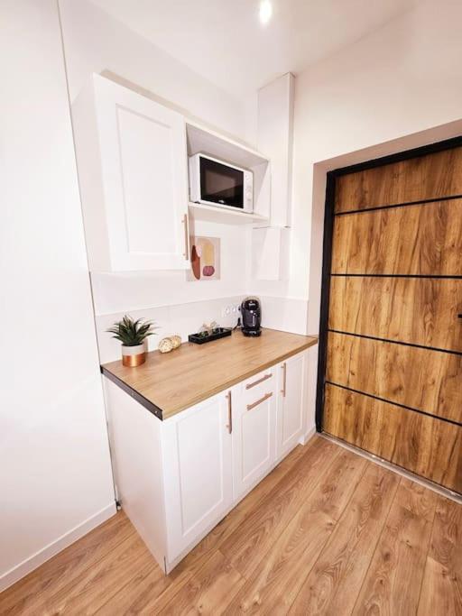 Suite parentale avec parking - Appartamento con 1 Camera da Letto - 8
