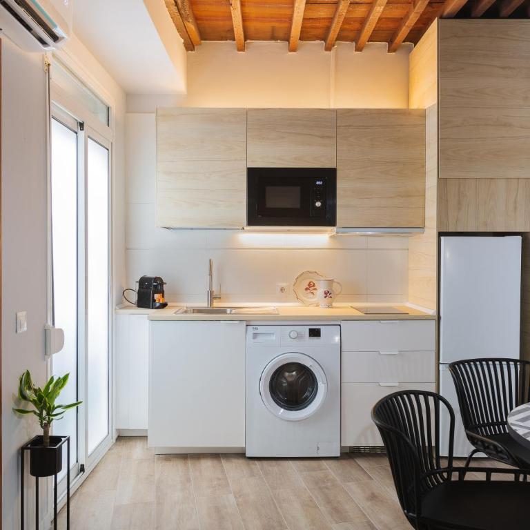 Quiet apartment in the center - Apartamento - 20