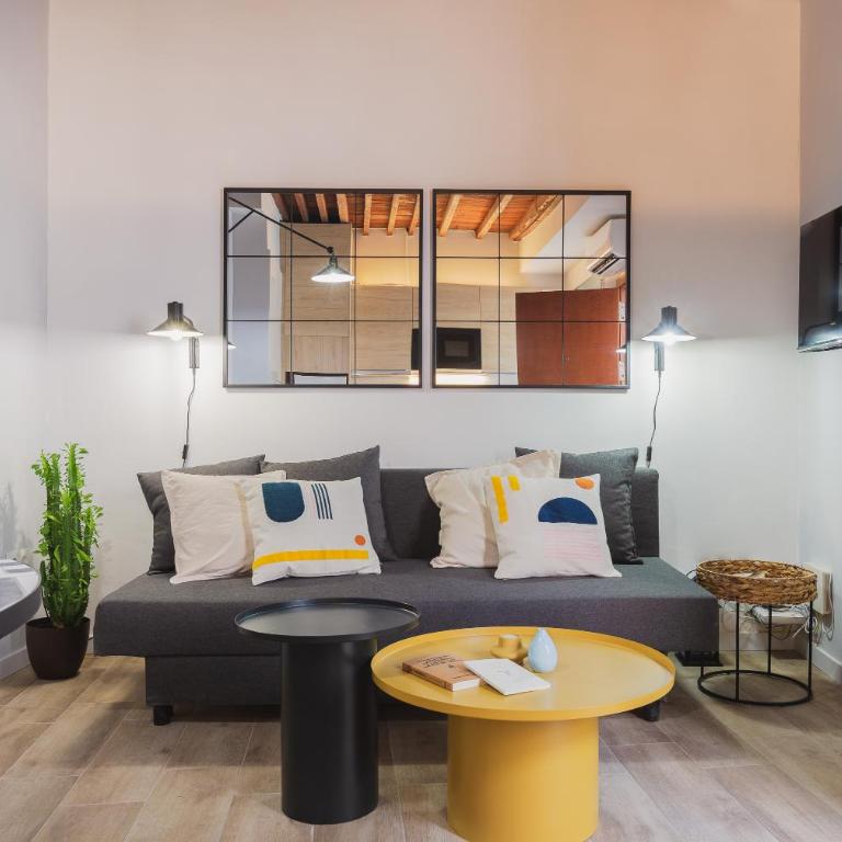 Quiet apartment in the center - Apartamento - 24