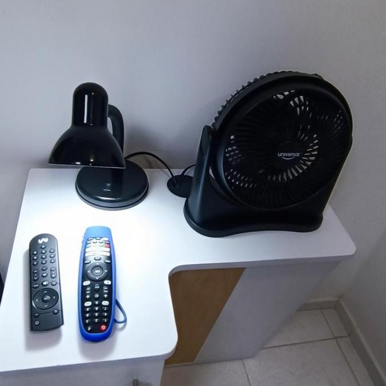 Cómodo Estudio 2 Privilegiada Ubicacion Frente al Centro Comercial - Estudio Superior - 11