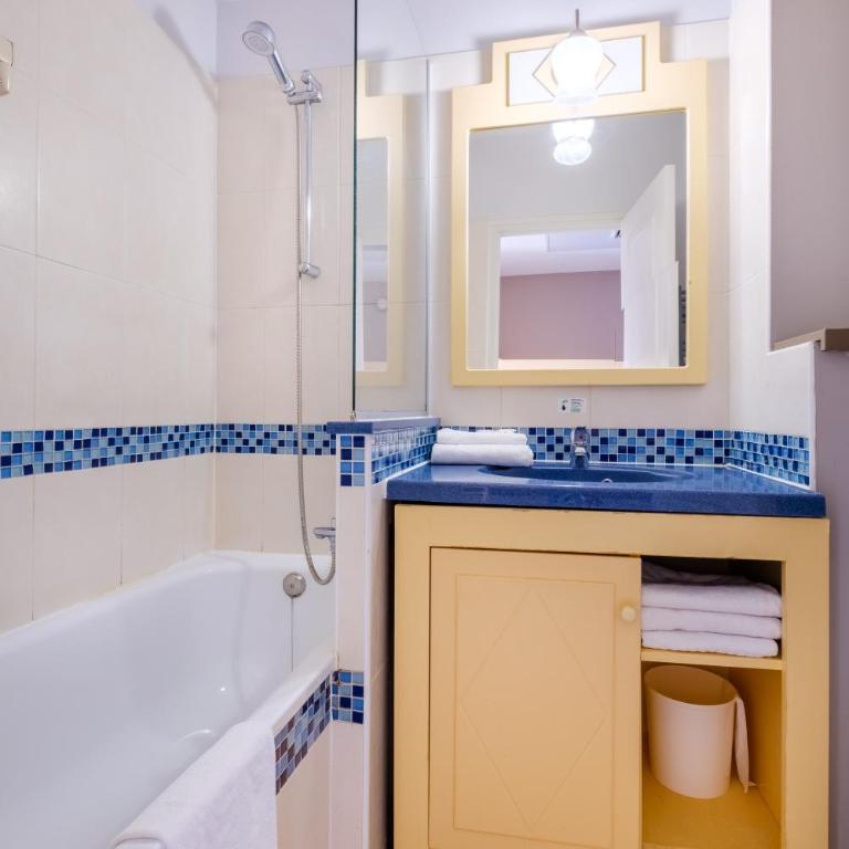 Résidence Pierre & Vacances Heliotel Marine - Studio avec Coin Couchage dans Alcôve et Climatisation (4 Personnes) - 6