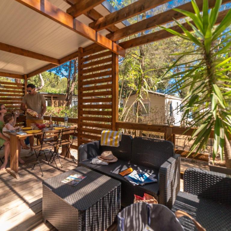 Camping La Pinède Enchantée - Gîte (4 Adultes) - 7