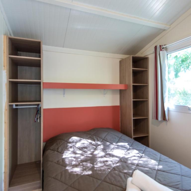 Camping La Pinède Enchantée - Gîte (4 Adultes) - 6