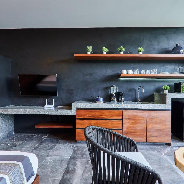 James Bond - Centric studio & Private Plunge Pool & Beach club access - Apartamento con balcón - 9