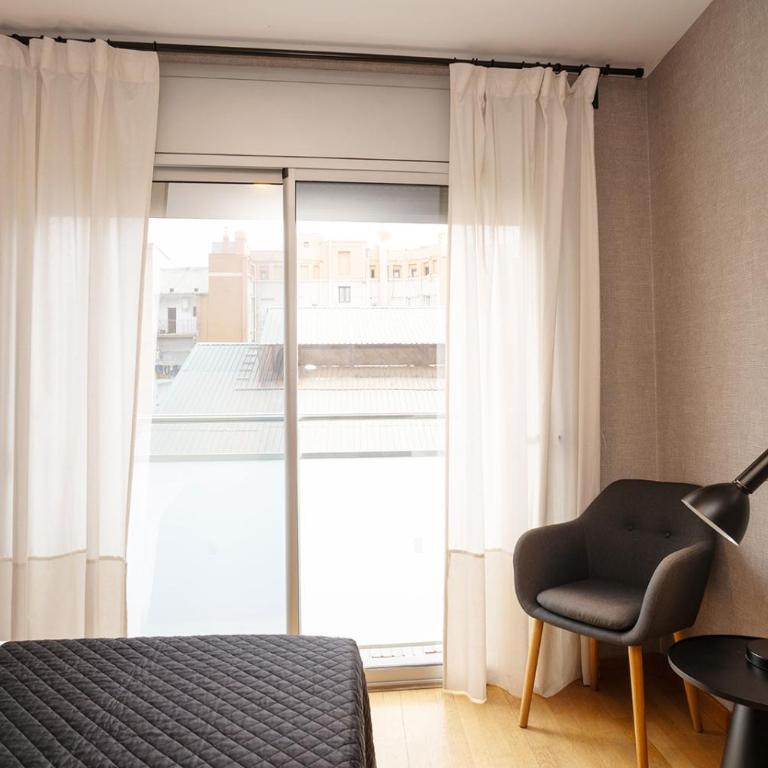 Modern apartment near Pl. España - Apartamento de 2 dormitorios - 15