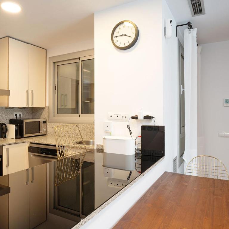 Modern apartment near Pl. España - Apartamento de 2 dormitorios - 24