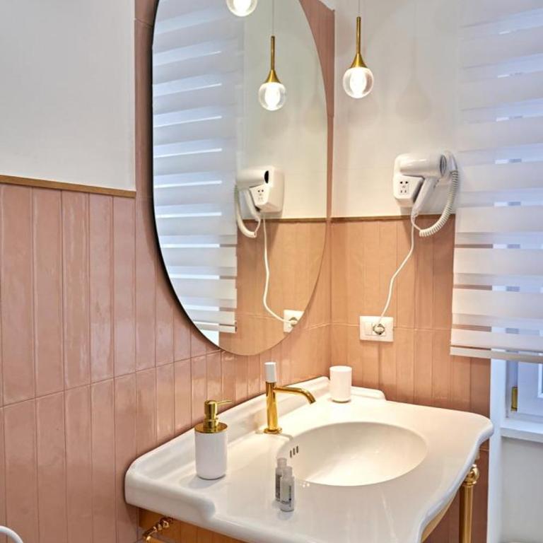 Le Isole di MadamA - King Room with Spa Bath - 7