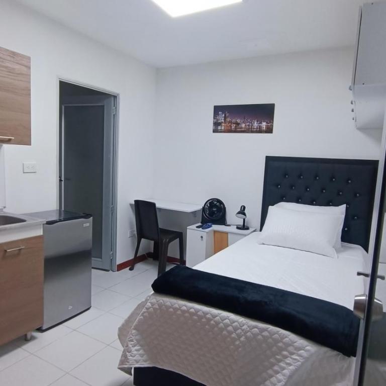 Mini-Estudio 4 Privilegiada Ubicación frente al Centro Comercial - Apartamento de 1 dormitorio - 2