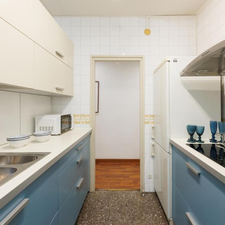 Housalia Gracia 2 - Three-Bedroom Apartment - 16