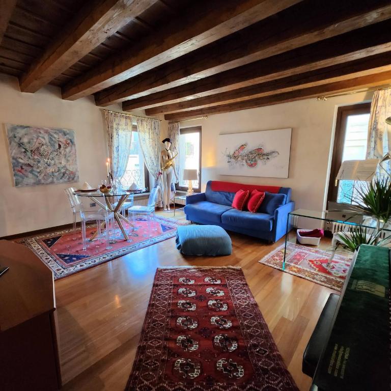 Juliets Bed Art Verona - One-Bedroom Apartment - 19
