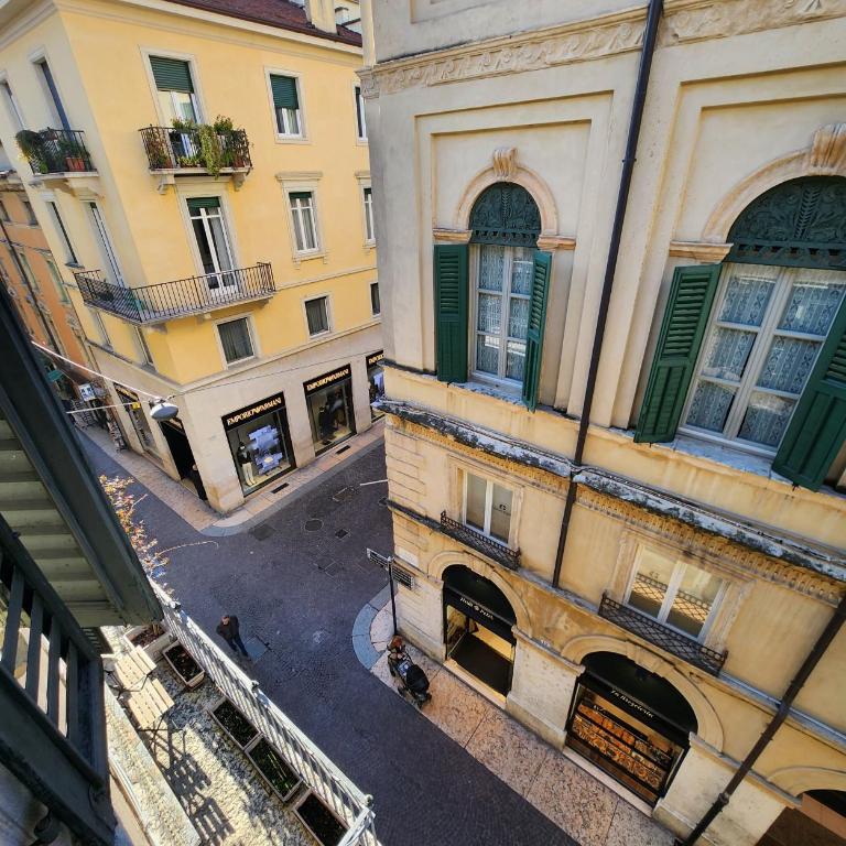 Juliets Bed Art Verona - One-Bedroom Apartment - 12
